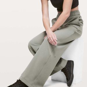 Lululemon On The Fly Pant *Wide Leg Woven 31.5" NWT
